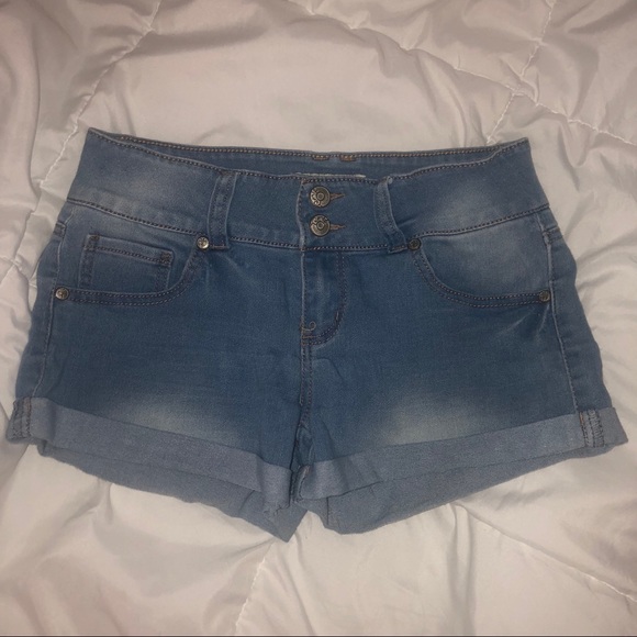 Summer Jean Shorts — Bundle of 4!! ♡ - Picture 4 of 6